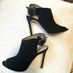 Beautiful Karl Lagerfeld black suede booty sandal 6m